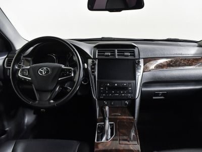 Toyota Camry, 2.5 л, АКПП, 2018 фото 8