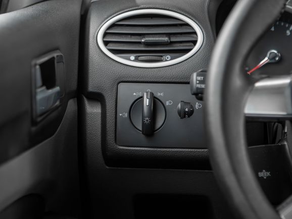 Ford Focus, МТ, 2011 фото 8