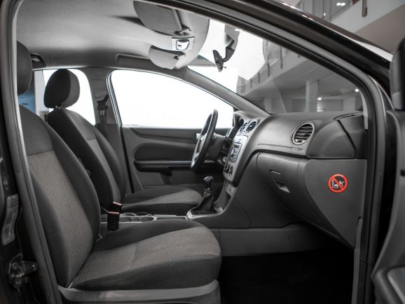 Ford Focus, МТ, 2011 фото 13