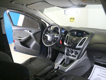 Ford Focus, 1.6 л, МКПП, 2013 фото 2