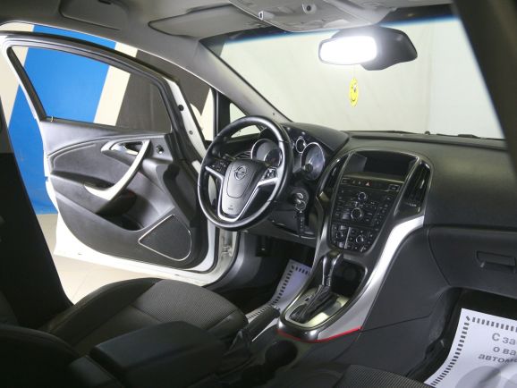 Opel Astra, 1.6 л, АТ, 2012 фото 2