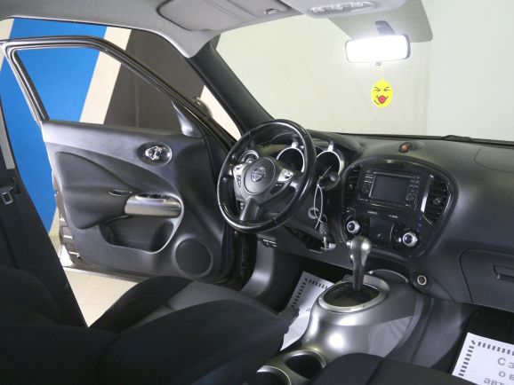 Nissan Juke, 1.6 л, Вариатор, 2012 фото 2