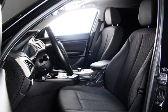 BMW 1 серии, 1.6 л, АТ, 2011 фото 8