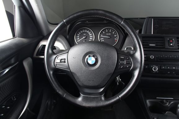 BMW 1 серии, 1.6 л, АТ, 2011 фото 11