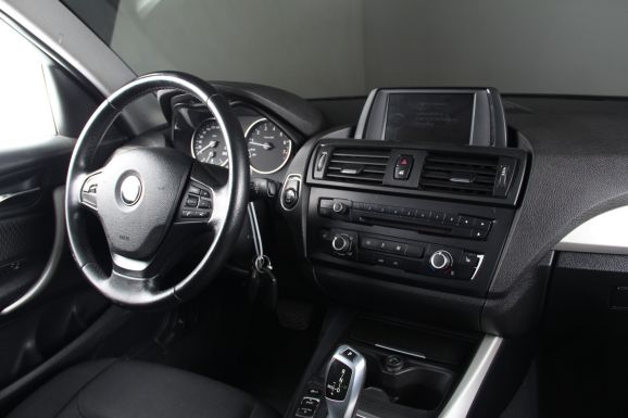 BMW 1 серии, 1.6 л, АТ, 2011 фото 12