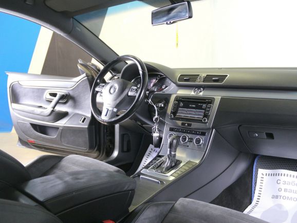 Volkswagen Passat CC, 1.8 л, Робот, 2012 фото 2