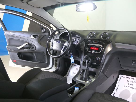 Ford Mondeo, 2.0 л, Робот, 2013 фото 2