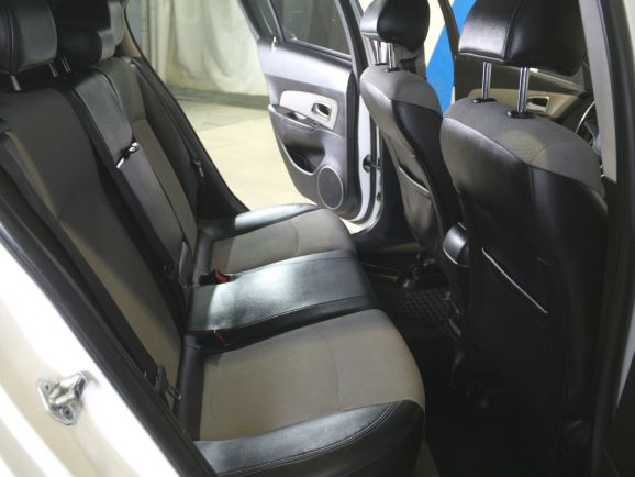 Chevrolet Cruze, 1.8 л, МТ, 2015 фото 1