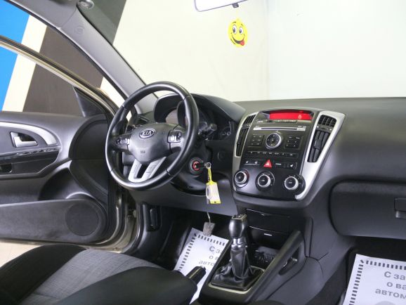 Kia Ceed, 1.4 л, МТ, 2011 фото 2