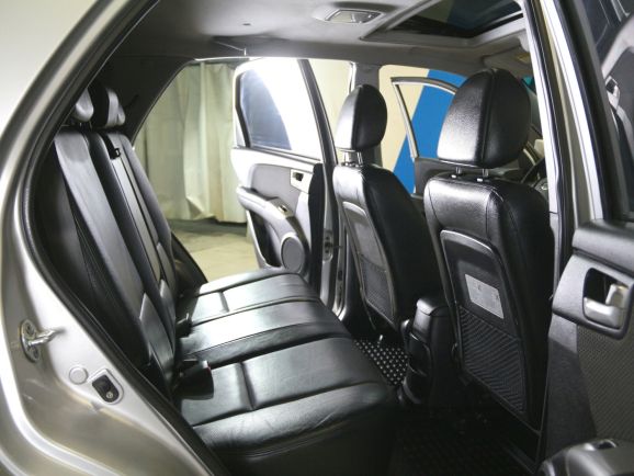 Kia Sportage, 2.0 л, АТ, 2010 фото 1