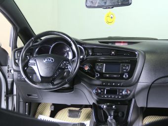 Kia Ceed, 1.6 л, АКПП, 2016 фото 2