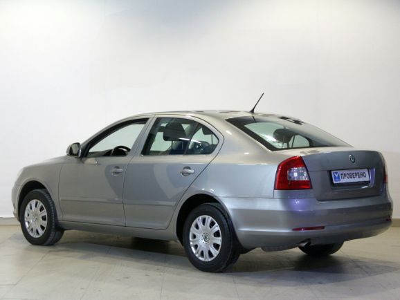 Skoda Octavia, 1.6 л, АТ, 2011 фото 6