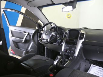 Chevrolet Captiva, 2.4 л, МКПП, 2010 фото 2