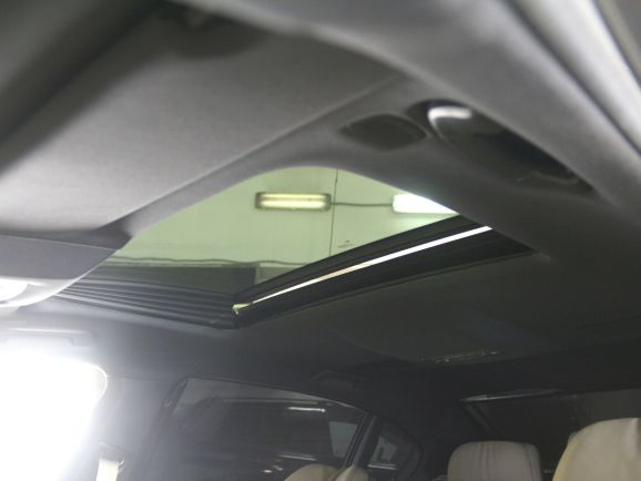 BMW 7 серии 750Li xDrive, 4.4 л, АТ, 2012 фото 2