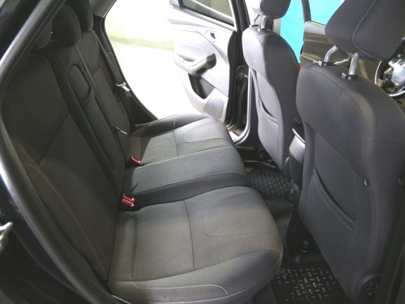 Ford Focus Titanium, 1.6 л, Робот, 2014 фото 1