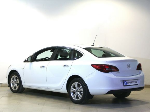 Opel Astra Cosmo, 1.6 л, АТ, 2013 фото 5