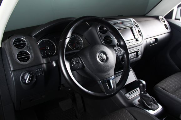 Volkswagen Tiguan, 1.4 л, Робот, 2012 фото 7