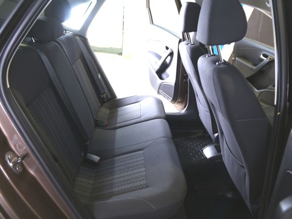 Volkswagen Polo Life, 1.6 л, АТ, 2018 фото 1