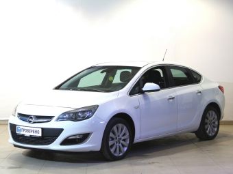 Opel Astra, 1.6 л, АКПП, 2012 фото 3