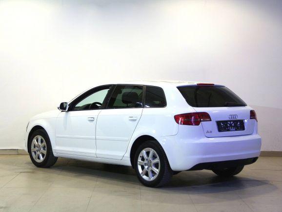 Audi A3, 1.2 л, Робот, 2012 фото 6