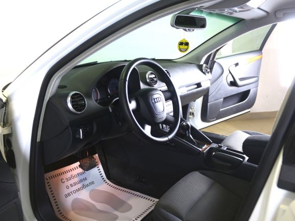 Audi A3, 1.2 л, Робот, 2012 фото 8