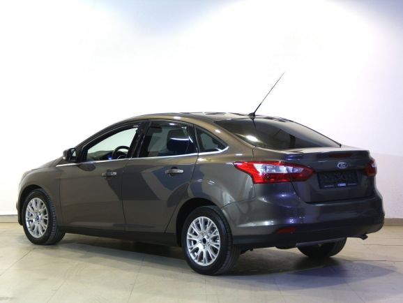 Ford Focus Titanium, 1.6 л, МТ, 2012 фото 5