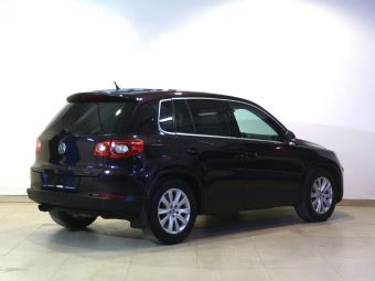 Volkswagen Tiguan, 2.0 л, АКПП, 2010 фото 4