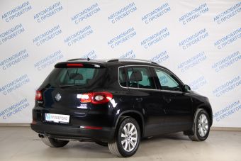 Volkswagen Tiguan, 2.0 л, АКПП, 2010 фото 5