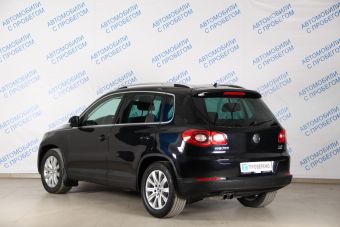 Volkswagen Tiguan, 2.0 л, АКПП, 2010 фото 6