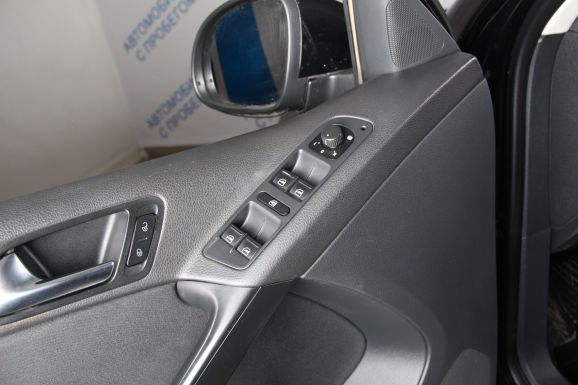 Volkswagen Tiguan, 2.0 л, АТ, 2010 фото 7