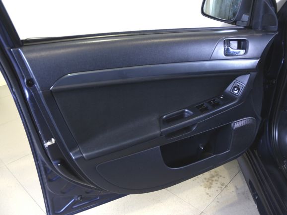 Mitsubishi Lancer, 1.8 л, Вариатор, 2009 фото 2