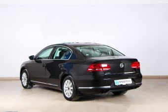 Volkswagen Passat, 1.8 л, РКПП, 2012 фото 6