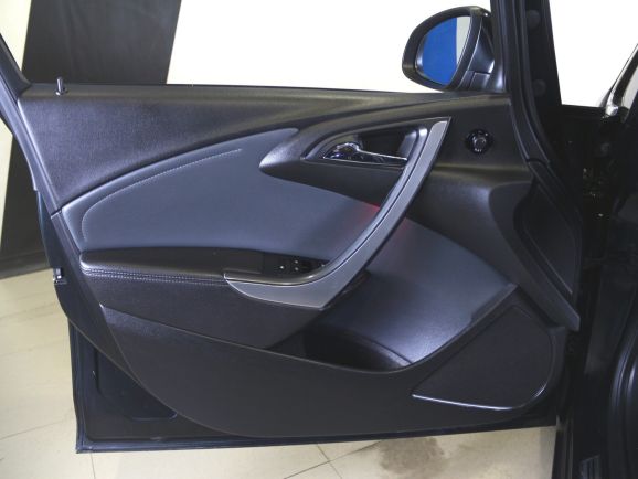 Opel Astra, 1.4 л, АТ, 2013 фото 2