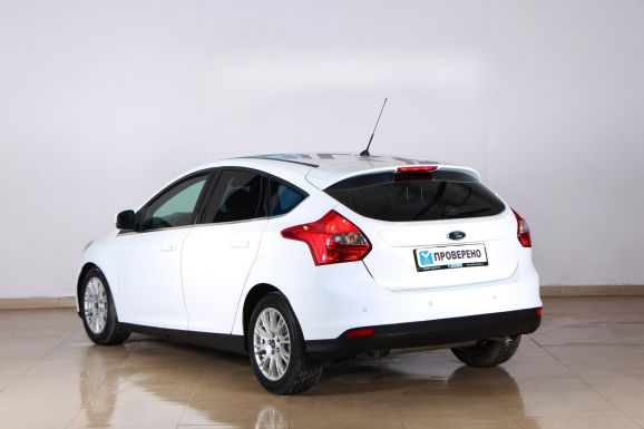 Ford Focus, 1.6 л, Робот, 2014 фото 6