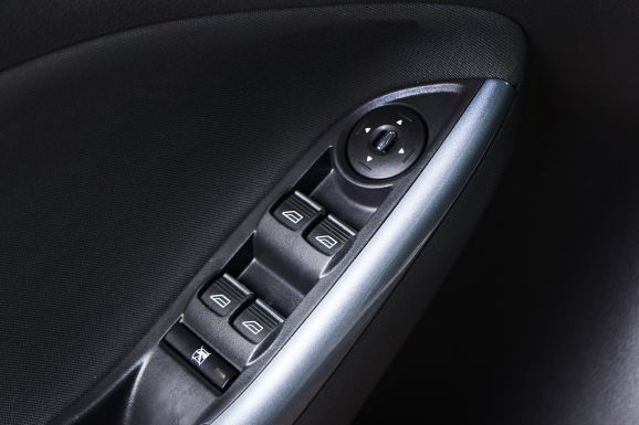 Ford Focus, 1.6 л, Робот, 2014 фото 7