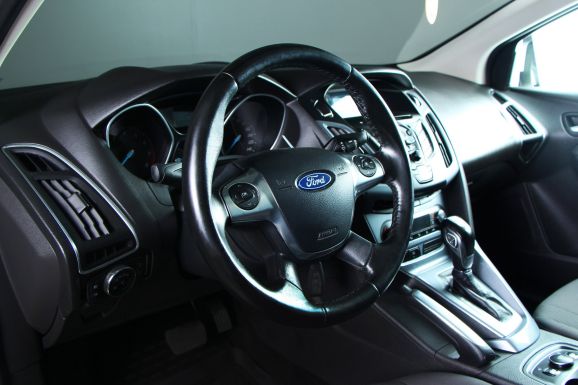 Ford Focus, 1.6 л, Робот, 2014 фото 9