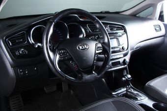 Kia Ceed, 1.6 л, АКПП, 2015 фото 9