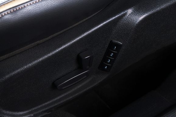 Ford Mondeo, 2.0 л, АТ, 2012 фото 7