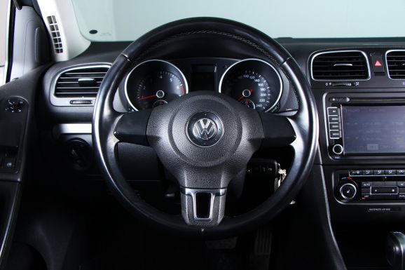 Volkswagen Golf, 1.6 л, Робот, 2012 фото 9