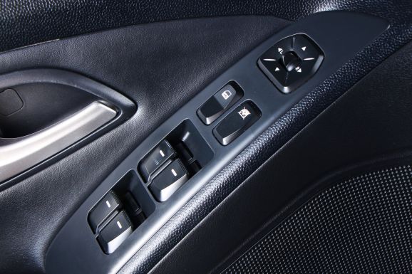 Hyundai ix35, 2.0 л, МТ, 2011 фото 7