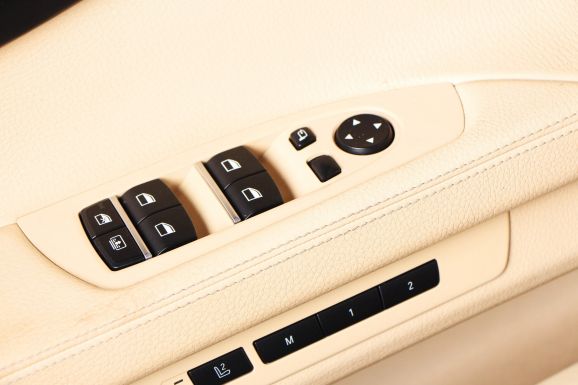 BMW 7 серии, 4.4 л, АТ, 2012 фото 7