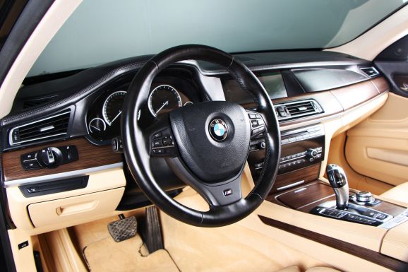 BMW 7 серии, 4.4 л, АТ, 2012 фото 10