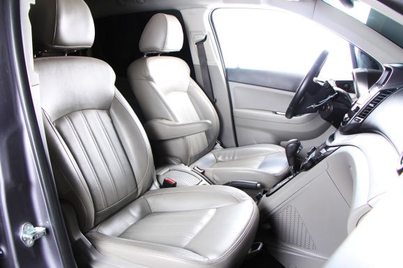 Chevrolet Orlando, 1.8 л, АТ, 2013 фото 2