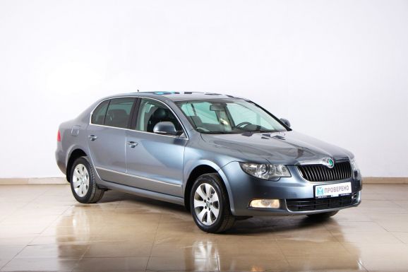 Skoda Superb, 1.8 л, Робот, 2012 фото 4