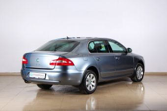 Skoda Superb, 1.8 л, РКПП, 2012 фото 6