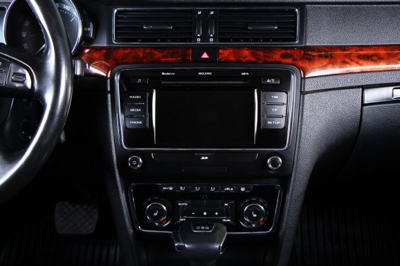 Skoda Superb, 1.8 л, Робот, 2012 фото 14