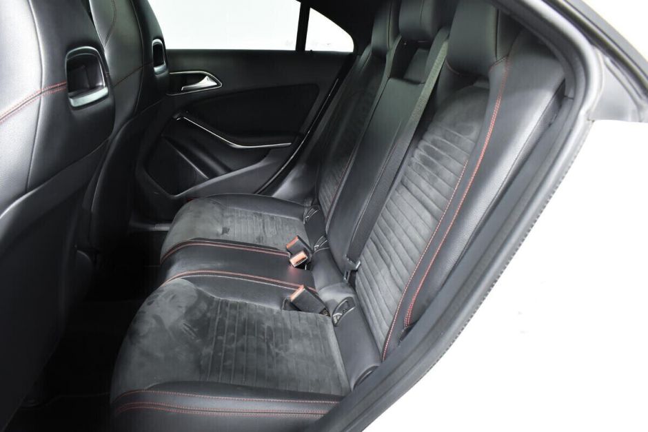 Mercedes-Benz CLA, 1.6 л, Робот, 2016 фото 1