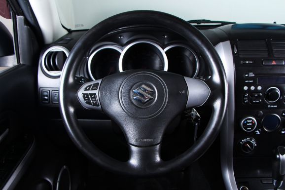 Suzuki Grand Vitara, 2.0 л, АТ, 2012 фото 11