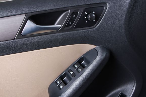 Volkswagen Jetta, 1.4 л, Робот, 2013 фото 7