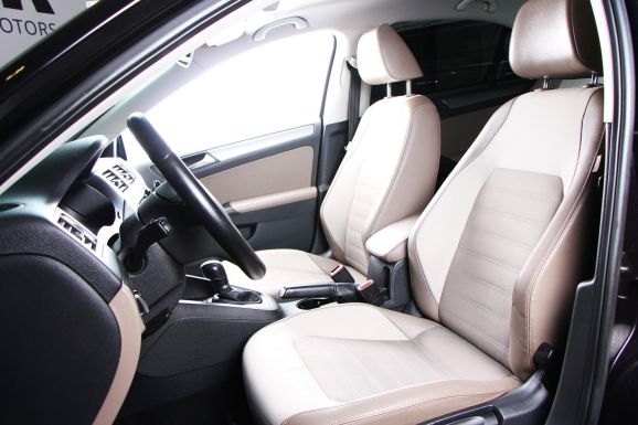 Volkswagen Jetta, 1.4 л, Робот, 2013 фото 8